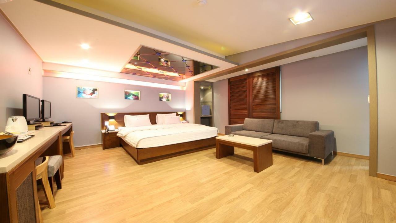 Hotel Palace 浦项 外观 照片